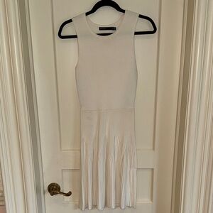 Elegant Cream Sleeveless Knee Length Dress